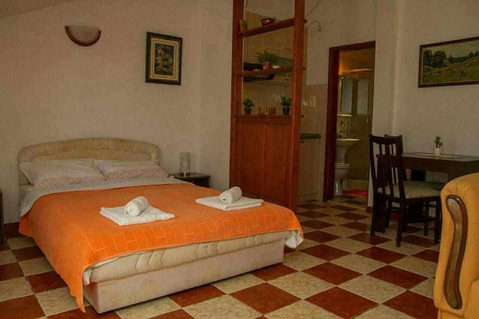 Apartmani Skver Sanja Herceg Novi Eksteriør bilde